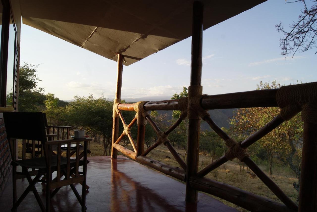 African Sunrise Lodge And Campsite 음토와음부 외부 사진