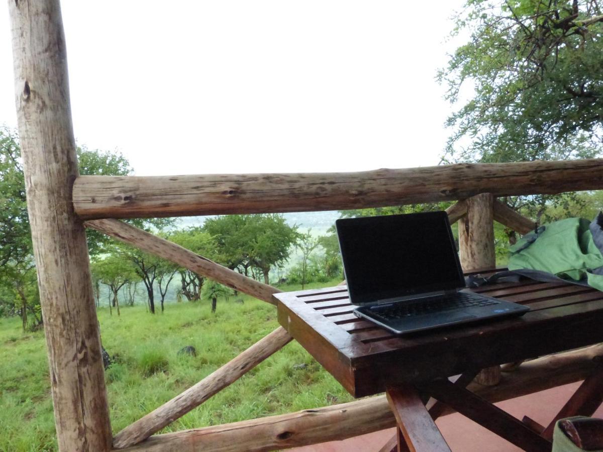 African Sunrise Lodge And Campsite 음토와음부 외부 사진
