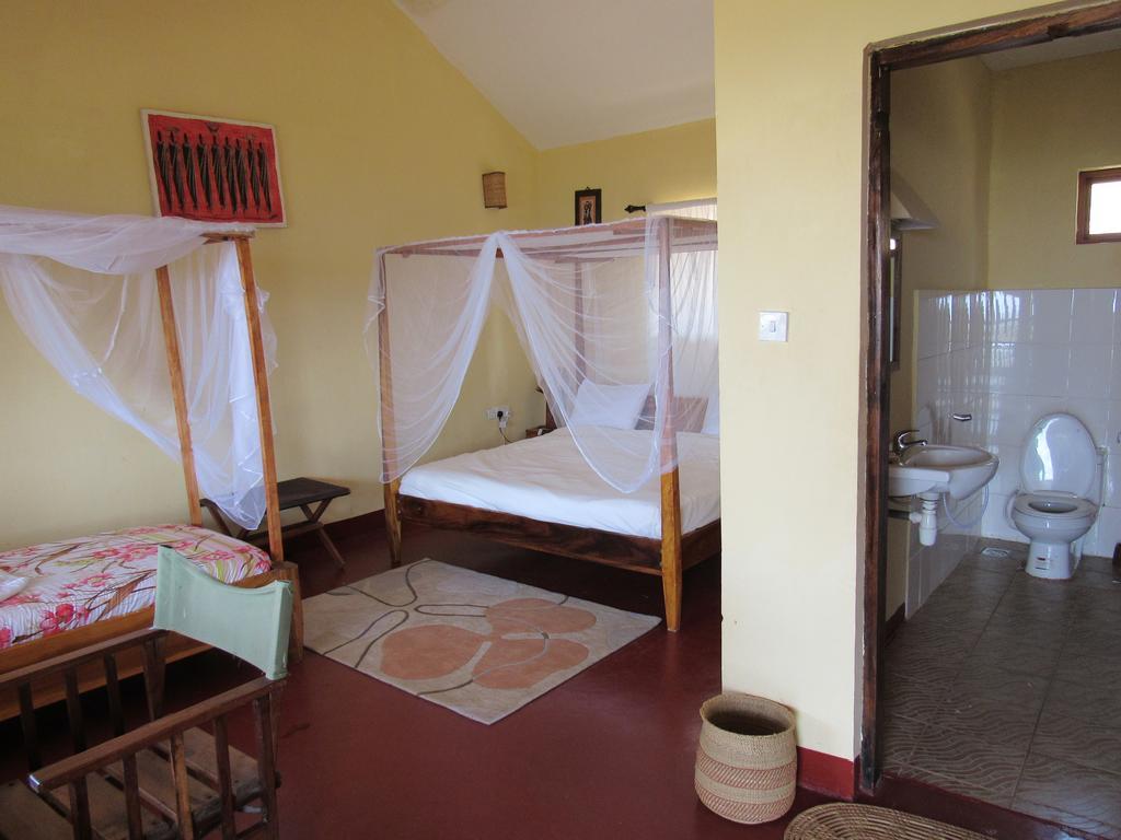 African Sunrise Lodge And Campsite 음토와음부 외부 사진