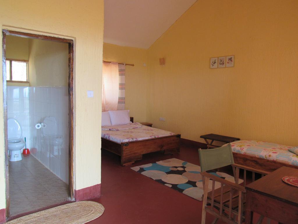 African Sunrise Lodge And Campsite 음토와음부 외부 사진